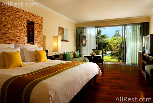 Le Meridien Khao Lak Beach Resort 10